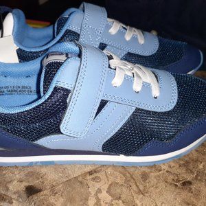 H&M blue mesh sneakers, kids size 1.5, New with tags, never used